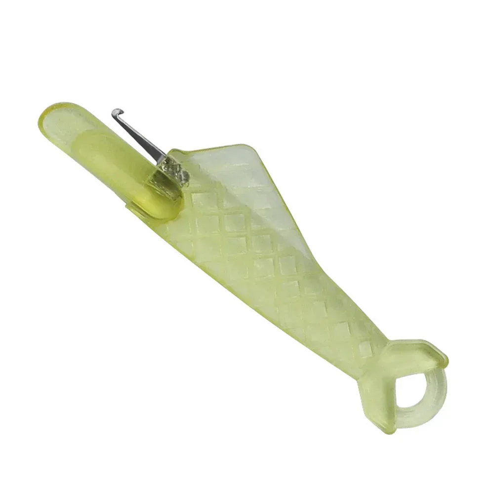 Mini Automatic Needle Threader With Hook Plastic Needle Sewing Machine Insertion Elderly Quick Changer Craft Accessories: XL / light yellow