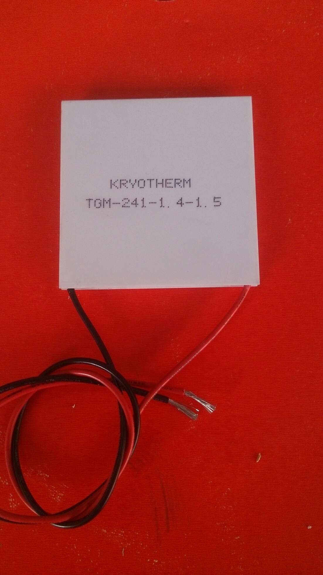 TGM-241-1.4-1.5 12V1.5A 18W Thermoelectric Power Generation Temperature-resistant 230 Degree Thermoelectric Module