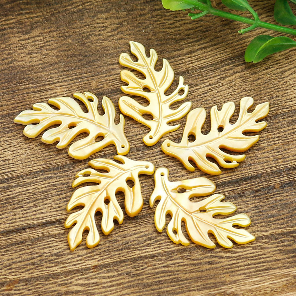 2PCS Natural Yellow Mother of Pearl shell Hollow Leaf Brooch Pendant Necklace Jewelry Making Accessories