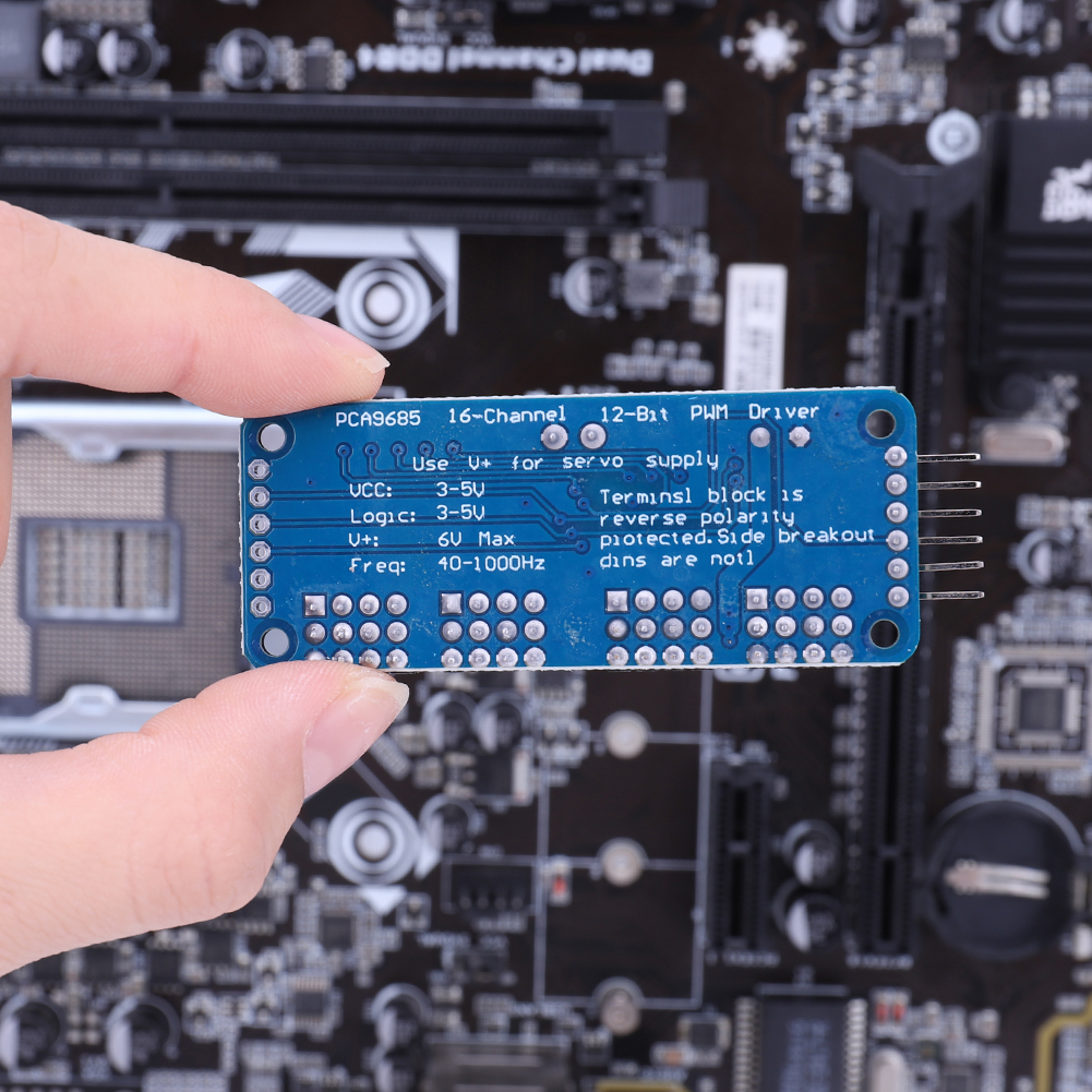 PCA9685 Roboter Regler IIC Schnittstelle 16 Kanal 12-bisschen PWM Servomotor Schild Treiber für Arduino Roboter/Himbeere Pi