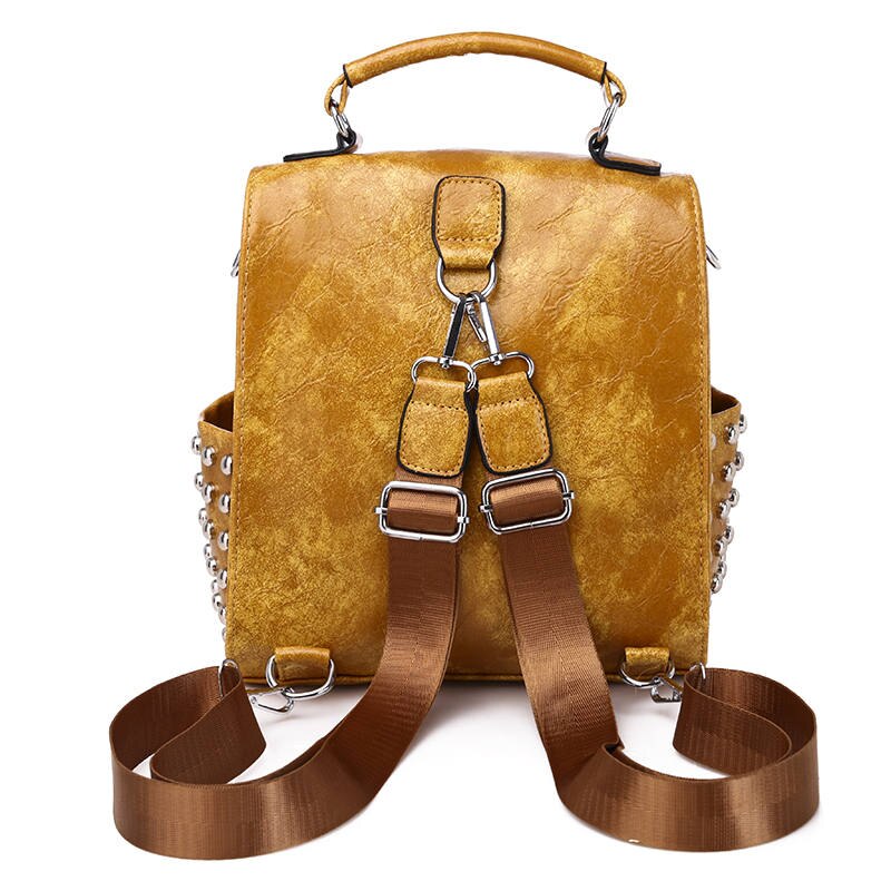 Europese en Amerikaanse Stijl Straat Mode Kleine Rugzak Vrouwen Zacht Leer Klinknagel Rugzakken Meisjes Casual Knapzak Bag Sac A Dos