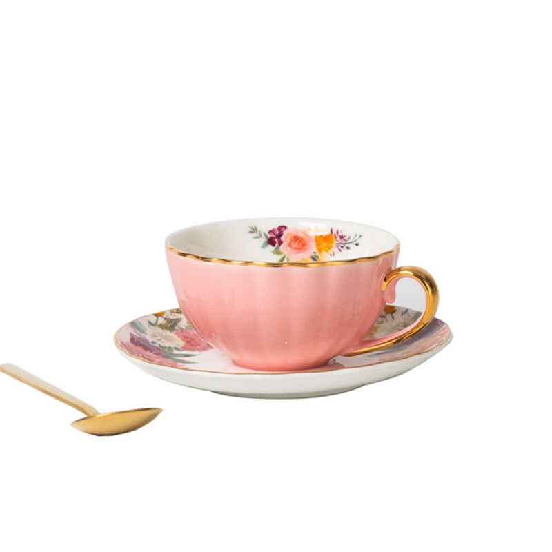 Wourmth-Juego de tazas y platillos de café de lujo europeo, tazas de té de flores Retro con borde dorado, cerámica, de boda para parejas: Pink color