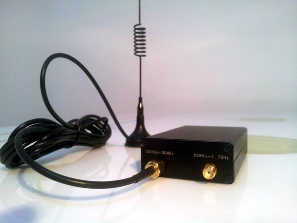 100KHz - 1.7GHz tutte le Radio RTL della banda-ricevitore RTL2832 + R820T di SDR RTL-SDR