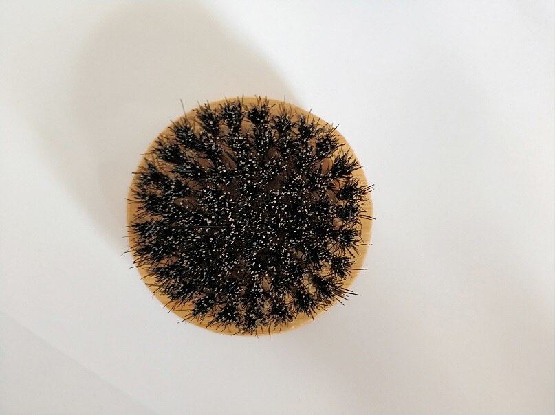 Cepillo de plástico para Barba, cerdas de jabalí, bigote, peine para Barba