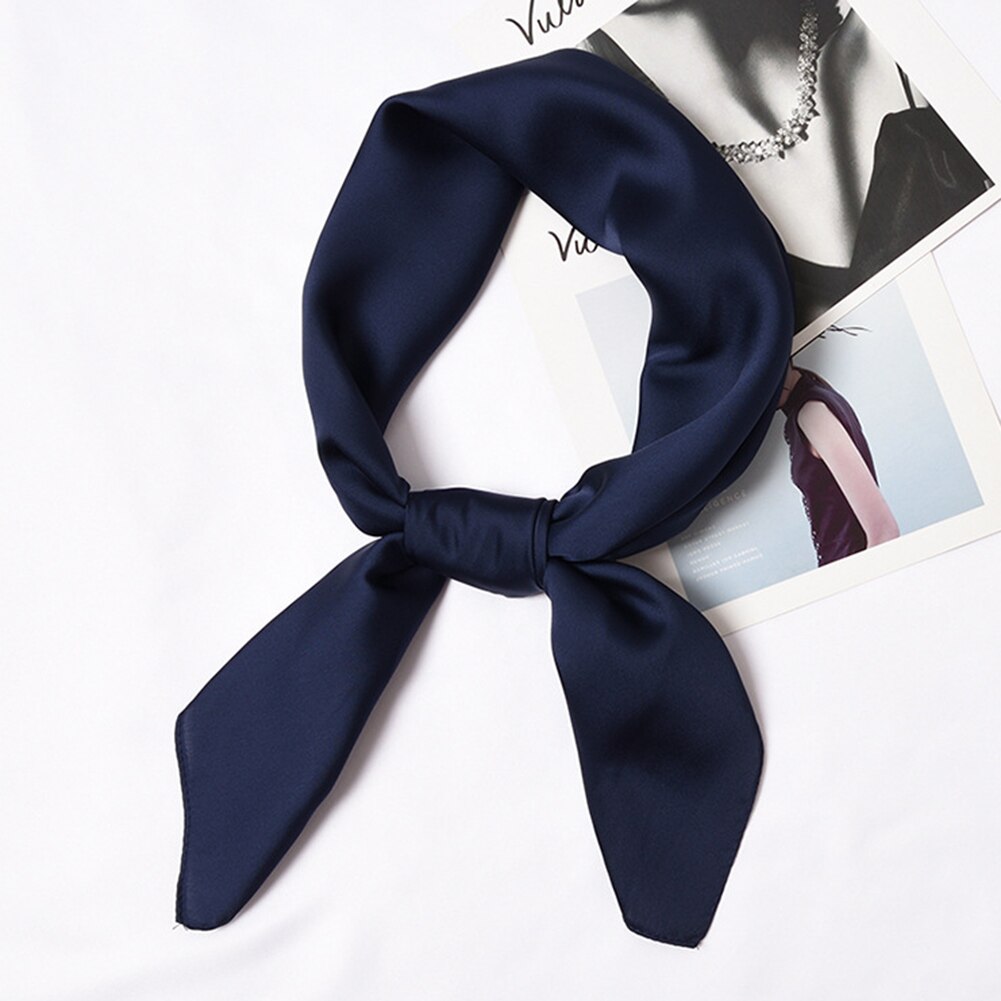 Solid halsduk kvinnor huvudduk för hår rosa grön vit sidenhalsduk dam 70cm*70cm fyrkantiga bandanas dam halsdukar: Marinblå