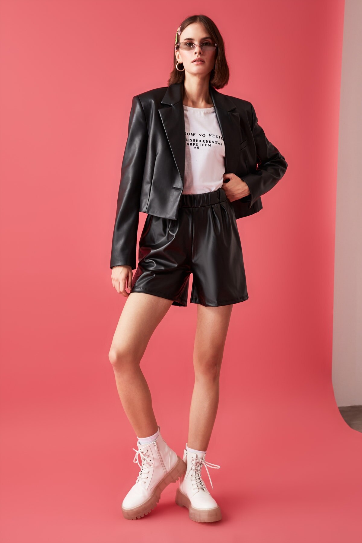 Trendyol lädershorts & bermuda twoaw 21 sr 0040