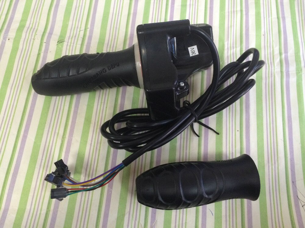 twist throttle gas handle grips with led display screen and cruise switch accelerator for electric scooter ebike moped tricycle