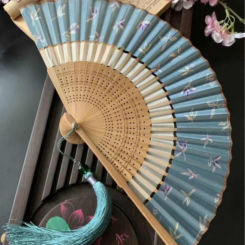 Kinesisk retro vikbar fläkt bärbar sommar kvinnlig handfläkt fest bröllop dansfläkt siden kinesisk hanfu cosplay fläktar fläkt