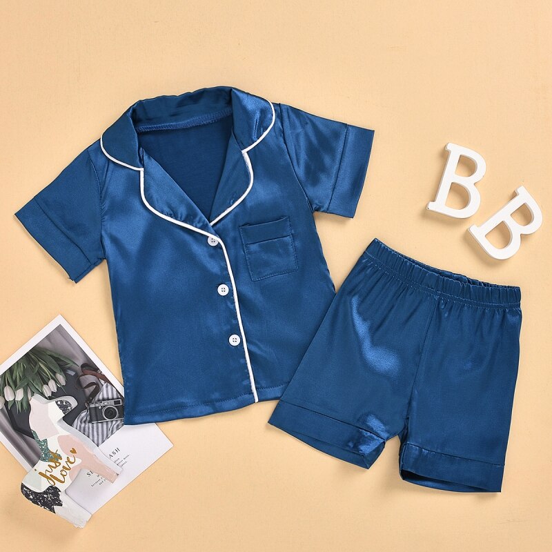 2 pçs crianças pijama da criança do bebê menino menina cetim seda pijamas definir nova camisa de manga curta topo + calças sleepwear verão botão macio