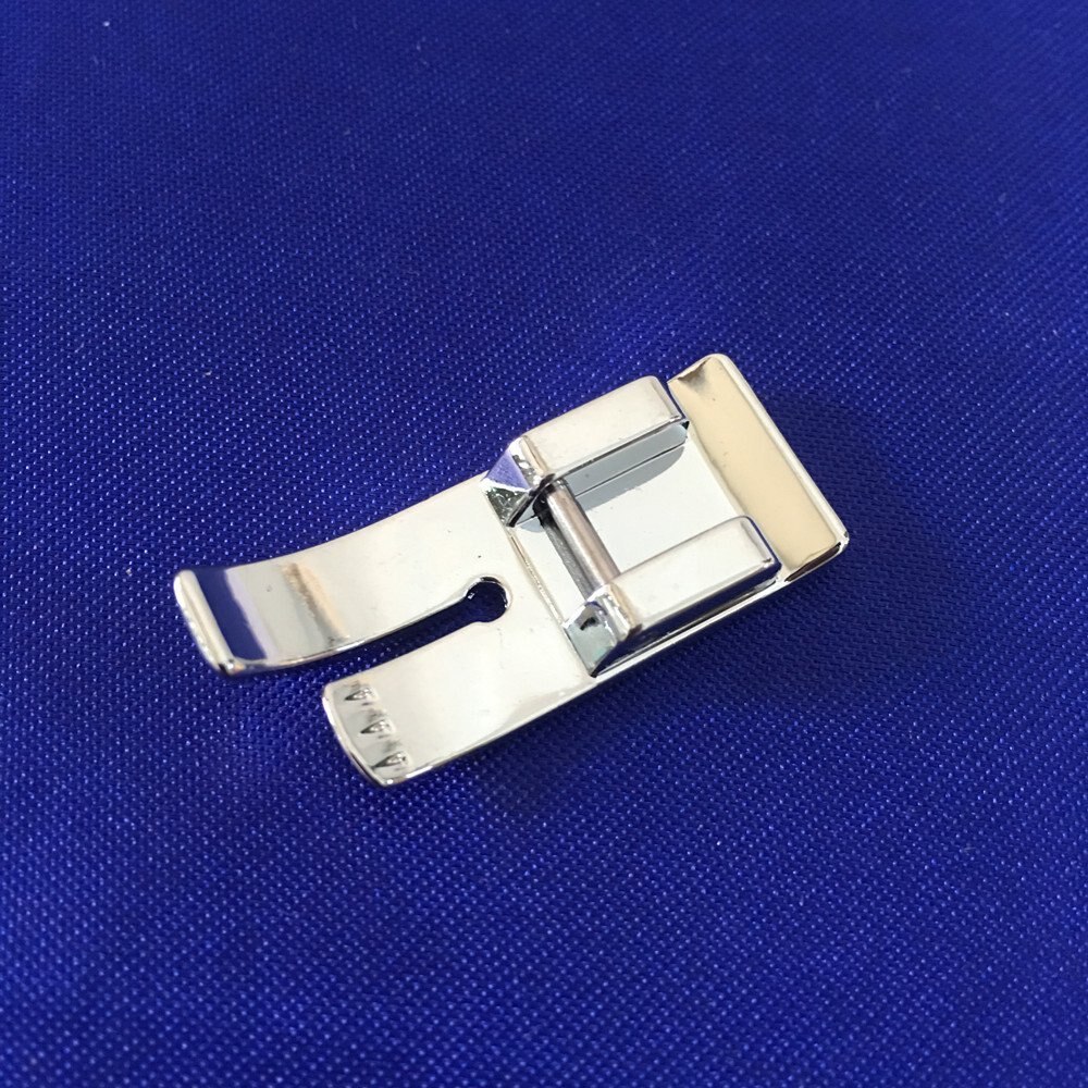 Prensatelas para máquina de coser de punto recto 7304, se adapta a la mayoría de las máquinas que usen accesorios a presión como Singer, Brother, AA7225