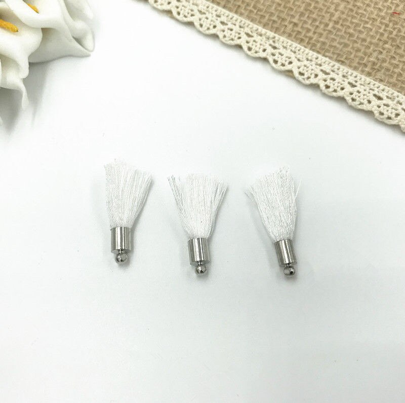 Diy 40 st mini bomullstråd metall hatt tofs hänge hantverk nyckelring dekoration 25mm: Vit -40 st