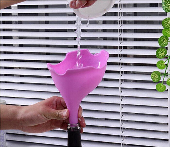 Embudo de plástico con forma de elefante para la cocina, utensilio de cocina portátil, plegable, bonito, 1 unidad, 0338