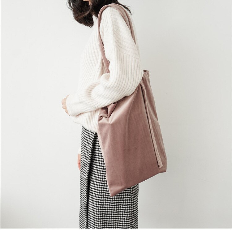 Rode fluwelen canvas tas met geborduurde letters, canvas tas met retro chic borduurwerk en lint