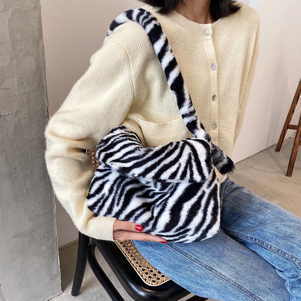 neue Herbst Winter Schulter Taschen Für Frauen Zebra Druck aufbringen Weichen Plüsch Crossbody-tasche Weibliche Warme Pelz Unterarm Taschen