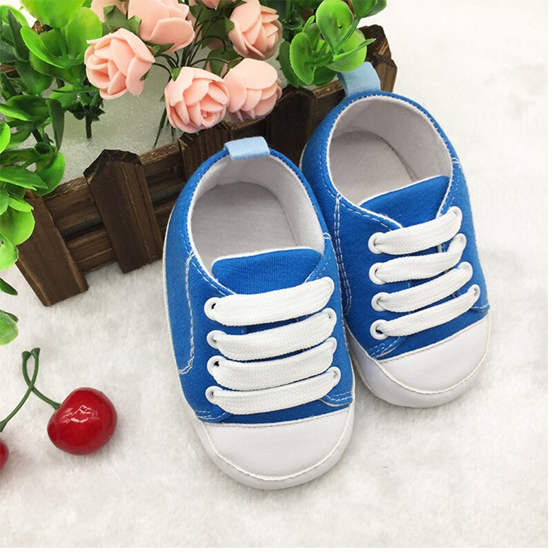 Sapatos de berço de lona sólida sapatos confortáveis doces para o bebê sapatos bonitos mini sapatos de bebê zapatillas deportivas bebe 30st27: C / 3