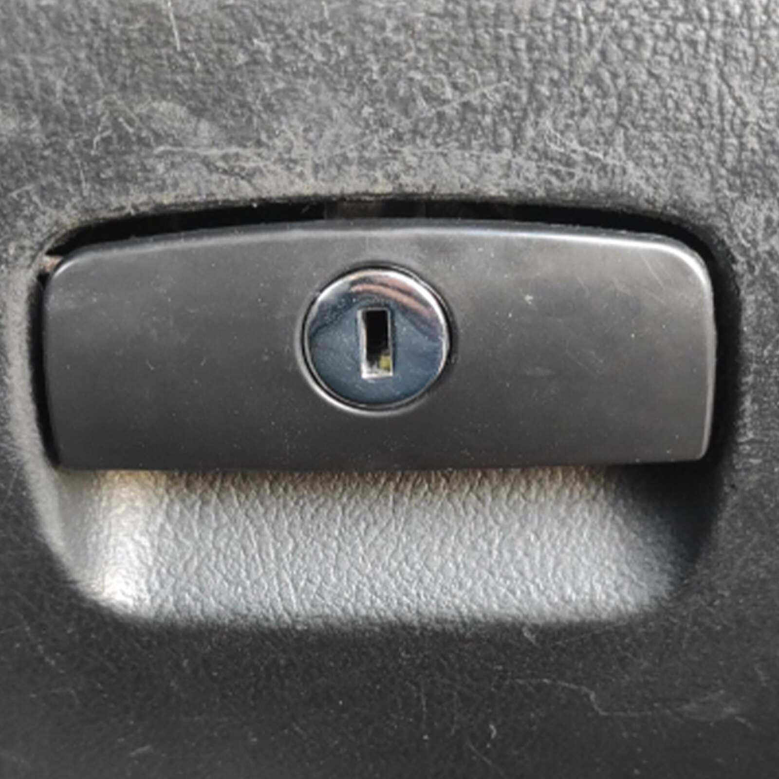 Boîte à gants en plastique pour VW Passat B5, couvercle de voiture avec tirette de poignée de verrouillage ouvert avec trou, boîte à gants à verrouillage automatique noir/gris/Beige