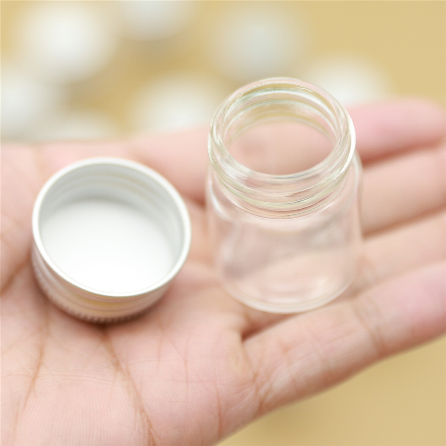 24 pezzi 30*40mm 15ml Mini vasetti di vetro tappi in alluminio bottiglie di vetro fiale contenitori di vetro trasparente piccola bottiglia di vetro carina