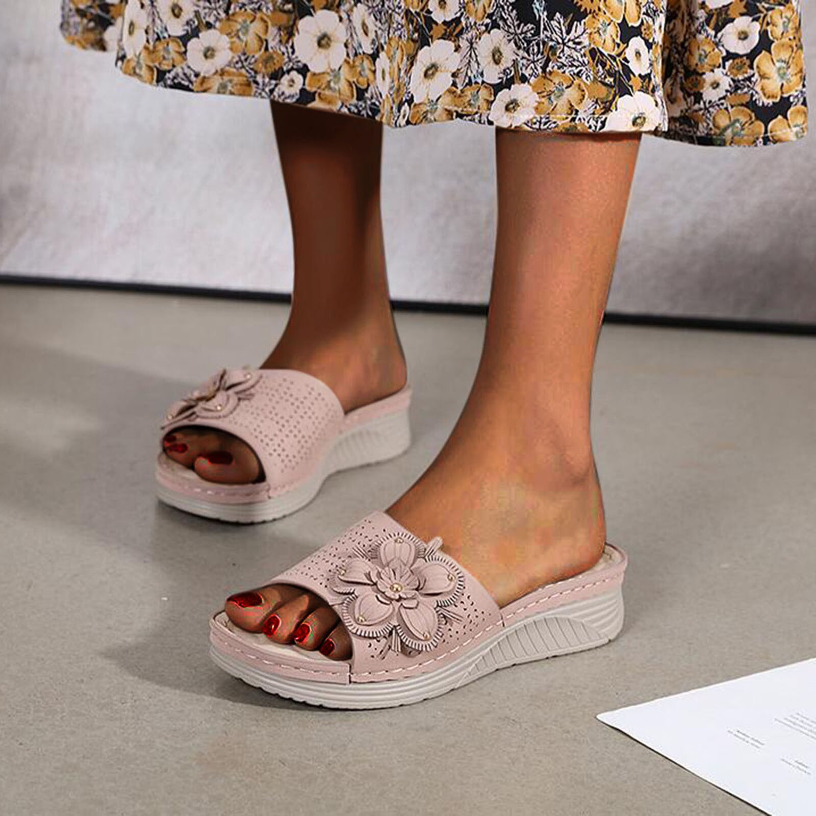 Floral Compensée Sandale femme Été Nouvelles Femmes Fleur Décontracté Talon Talon Confortable En Plein Air D'été Plus Chaussures