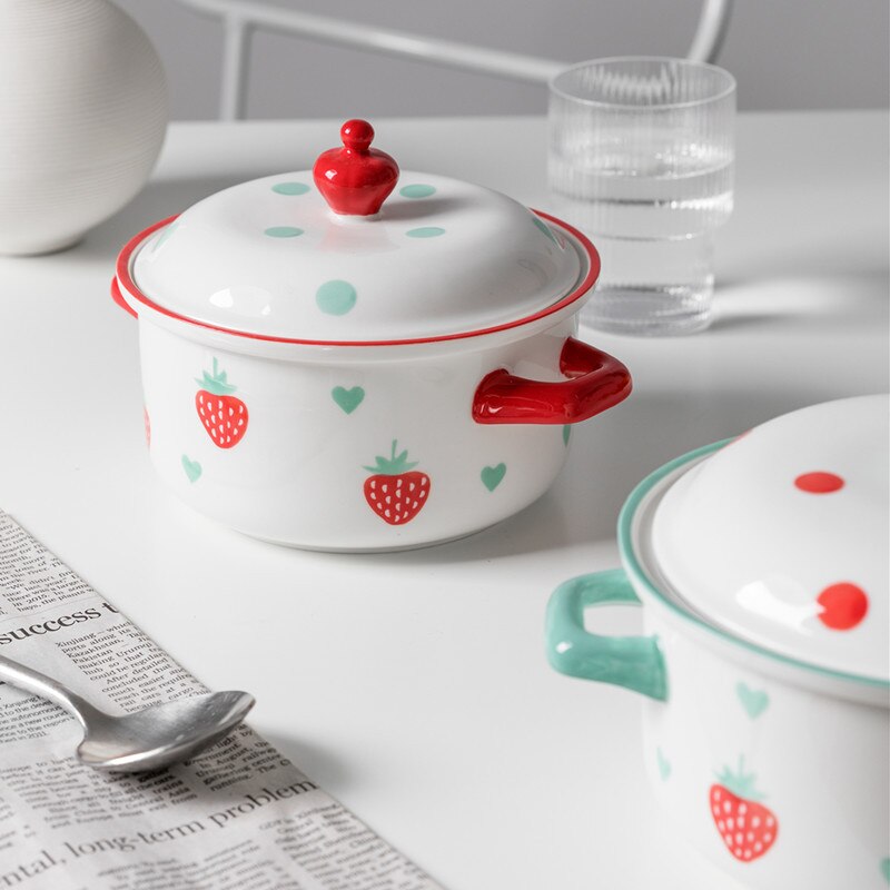 Strawberry Pattern Ceramic Bowl with Double Handles and Cover 700ml Noodle Bowl Soup Bowl Classical Style