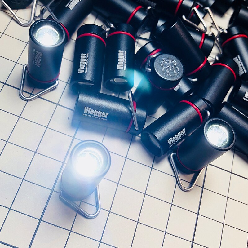 Pocket Mini LED Zaklamp Draagbare Waterdichte Wit Licht Sleutelhanger Zaklamp Super Kleine Lanterna met Batterij