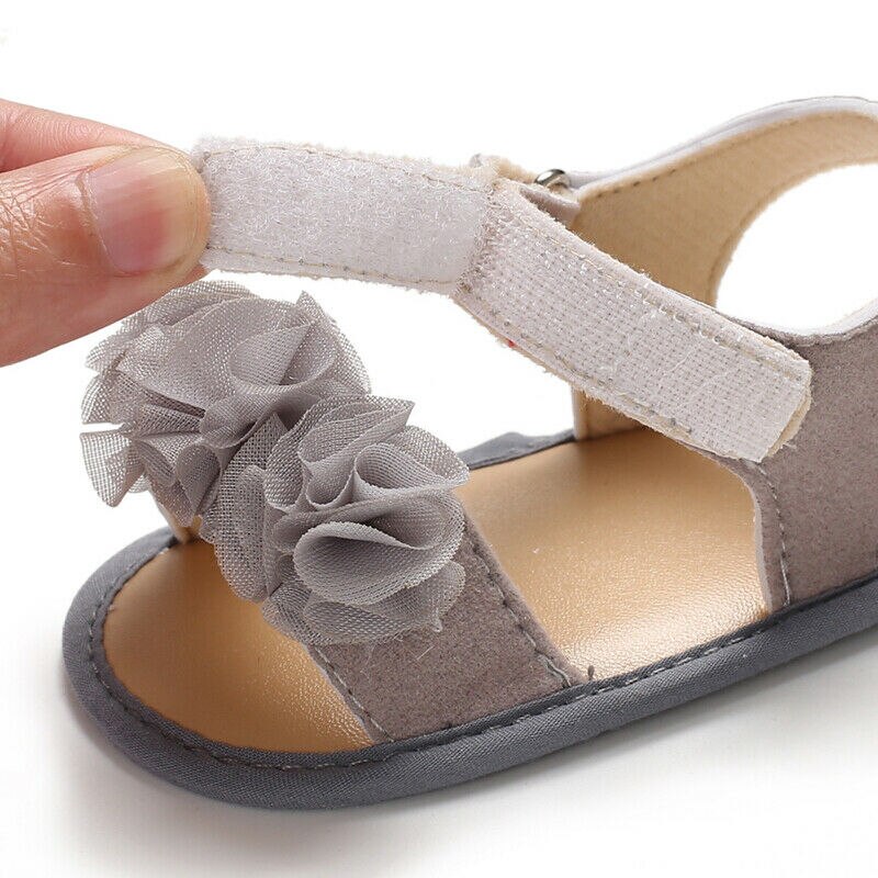 0-18m barn sommar träskor baby flicka prinsessa blommiga sandaler spädbarn sneakers småbarn mjuka spjälsäng walkers nyfödd skor