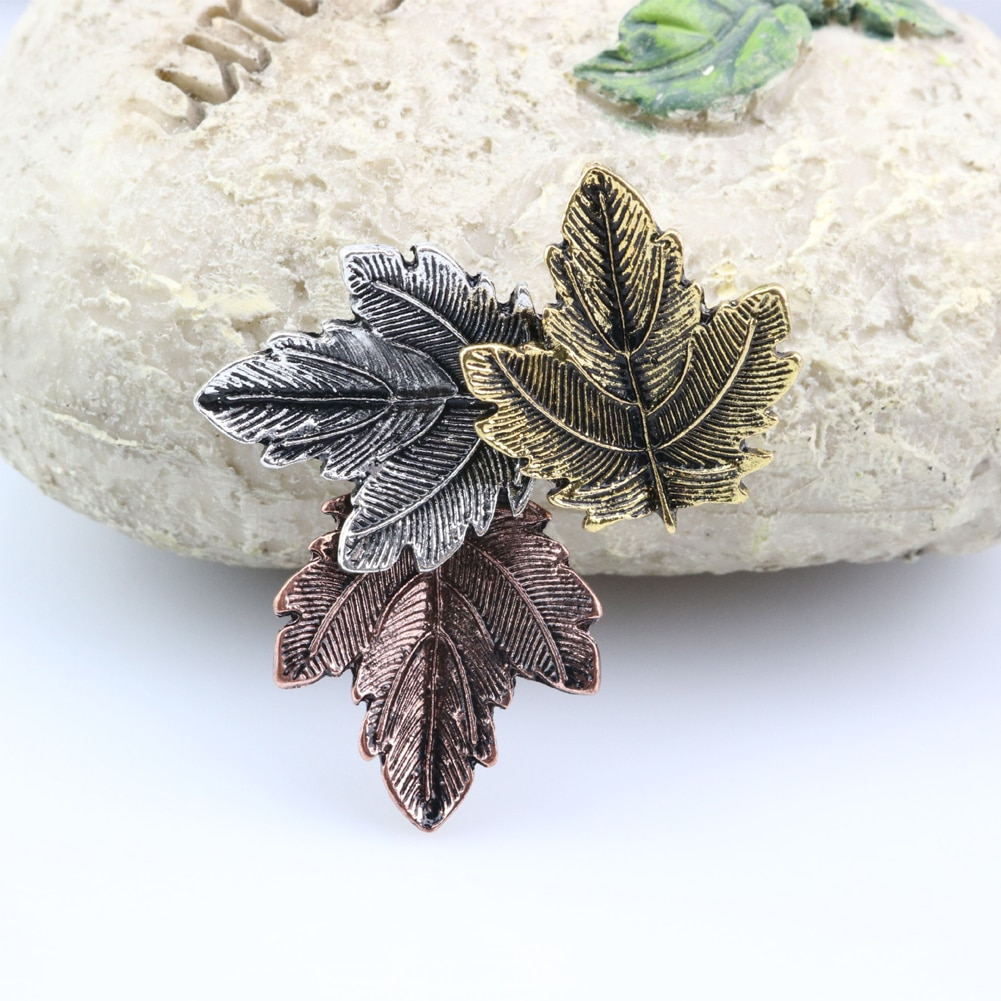 Vintage Maple Leaf Brooches Metal Women Girls Charm Exquisite Collar Lapel Brooch Pins Jewelry Party Garment Accessories