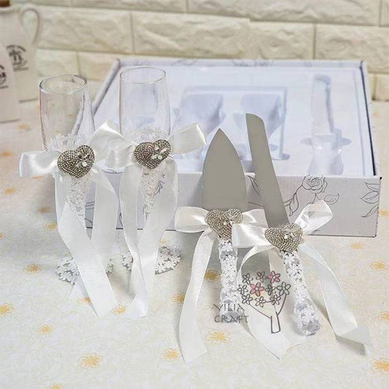 4Pcs Wedding Supplies Cake Knife Pie Server Set and Champagne Glasses Bride Groom for Banquet Birthday Decor Performance