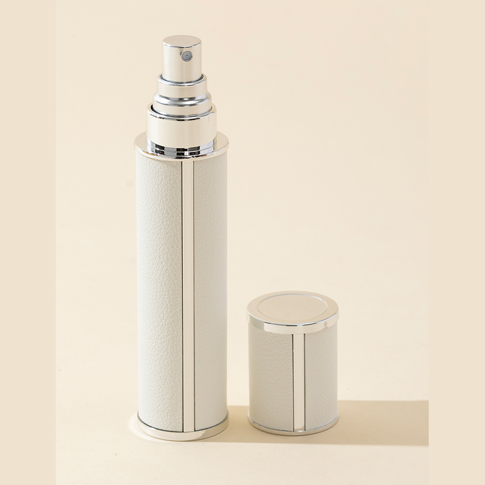 Atomiseur de parfum de voyage étanche de 10ml, mini distributeur de colonnes portable et réapprobable, bouteille intérieure en verre, 1 pièce: WHITE