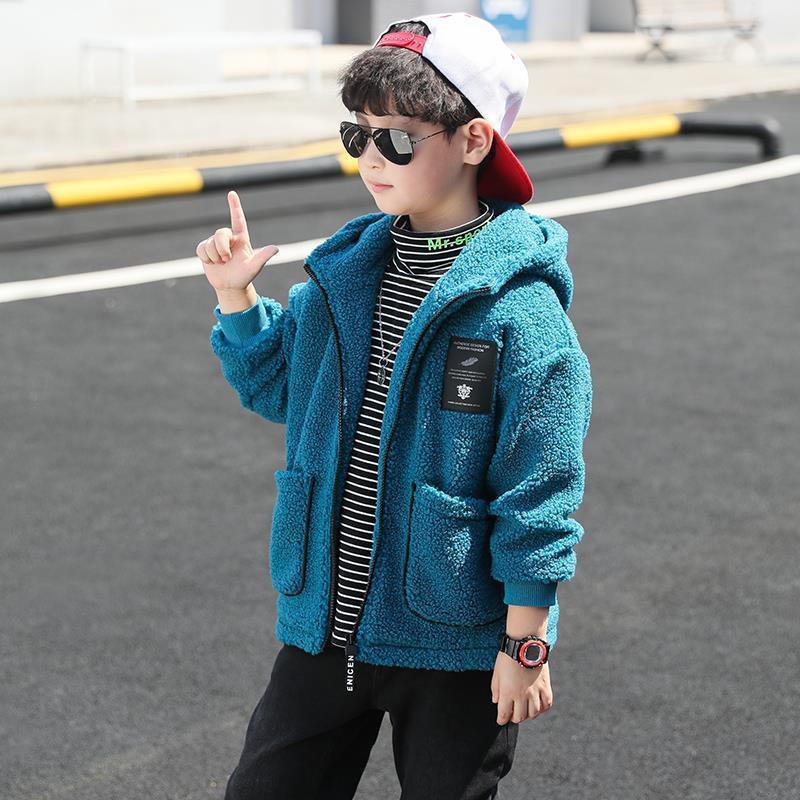 Para meninos outono e inverno 2022 nova escola de ensino médio roupas infantis primavera e outono roupas de pelúcia grosso casaco de moda estrangeira