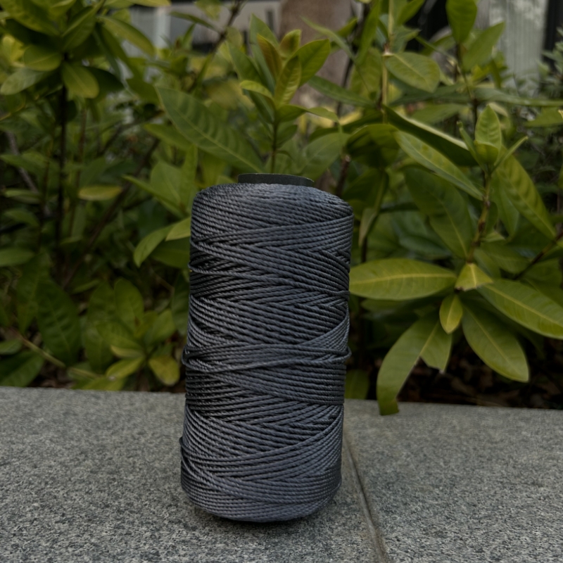 Summer Crochet Yarn DIY Craft Thread Ice Silk Art Yarn Cord 1.5mm200m Polypropylene Yarn for Hat Doll Sewing Bags Crocheting: Red