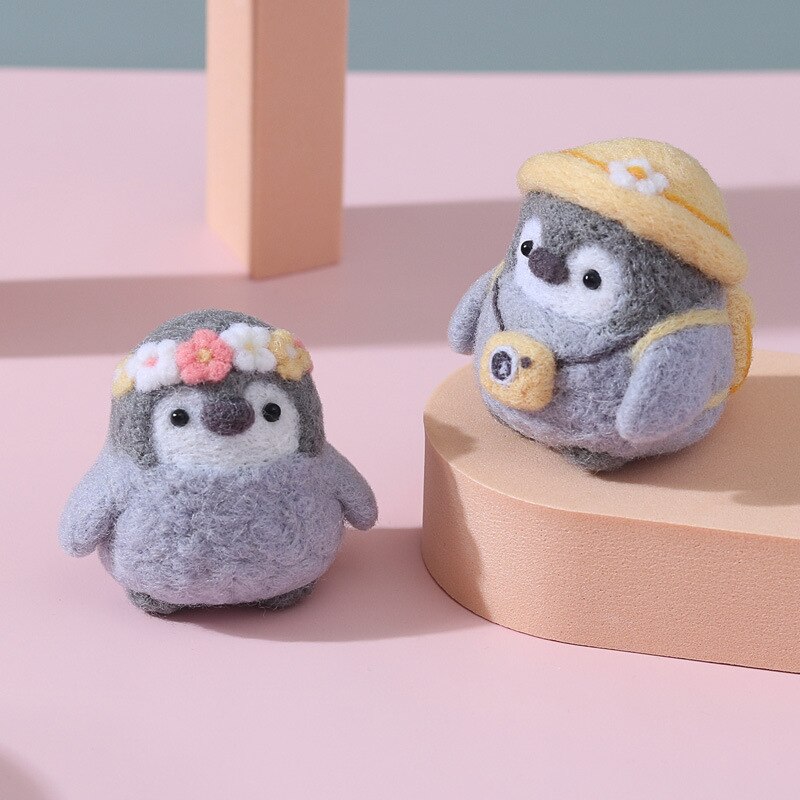 Unfinished Felt Kit 2022 Cute Animal Penguin Wool Needle Felt Kit Diy Material Bag Handmade Doll Toy Package