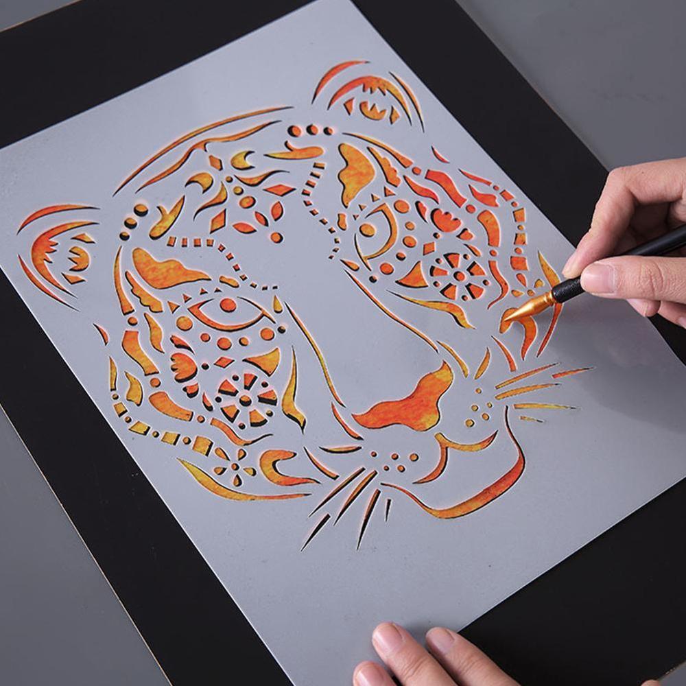 1PC Animals Drawing Template Ruler Animals Hollow out Template Stationery Drawing Figure Ruler Painting With Scratch Paper