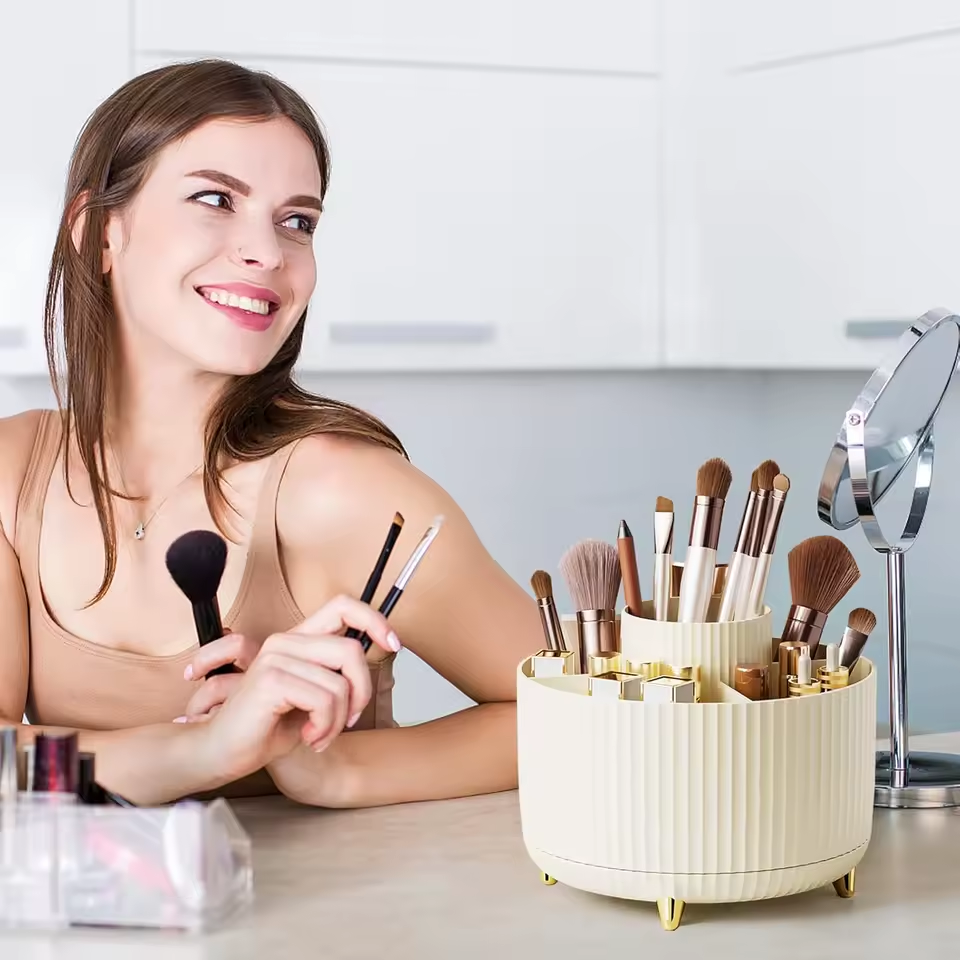 360° Rotating Makeup Organizer Makeup Holder Cosmetic Storage with 5 Compartments Multi-Functional Holder for Brushes Pen