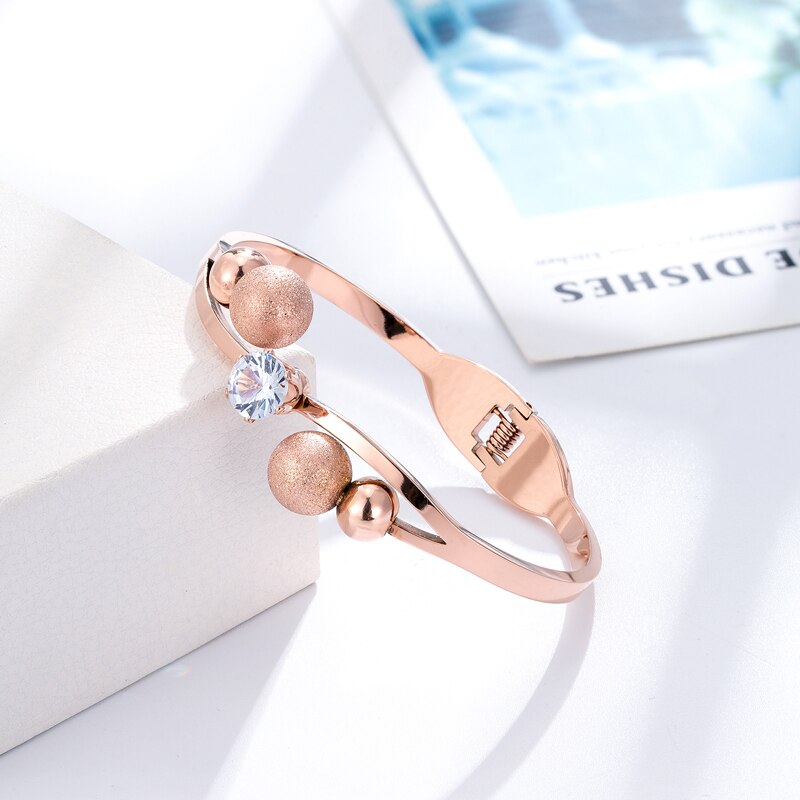 Nuovo braccialetto aperto a molla in Zirconia cubica con sfera in acciaio inossidabile satinato per donna amore regalo di nozze braccialetto gioielli all&#39;ingrosso