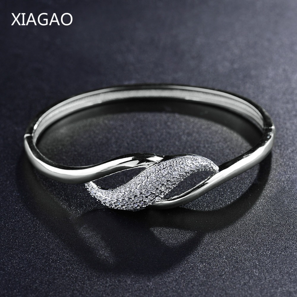 XIAGAO Trendy Infinity Zilver/Goud Kleur vrouwen Armbanden Witte Steentjes Pulseiras Mirco Pave Zirconia Armbanden Vrouwelijke