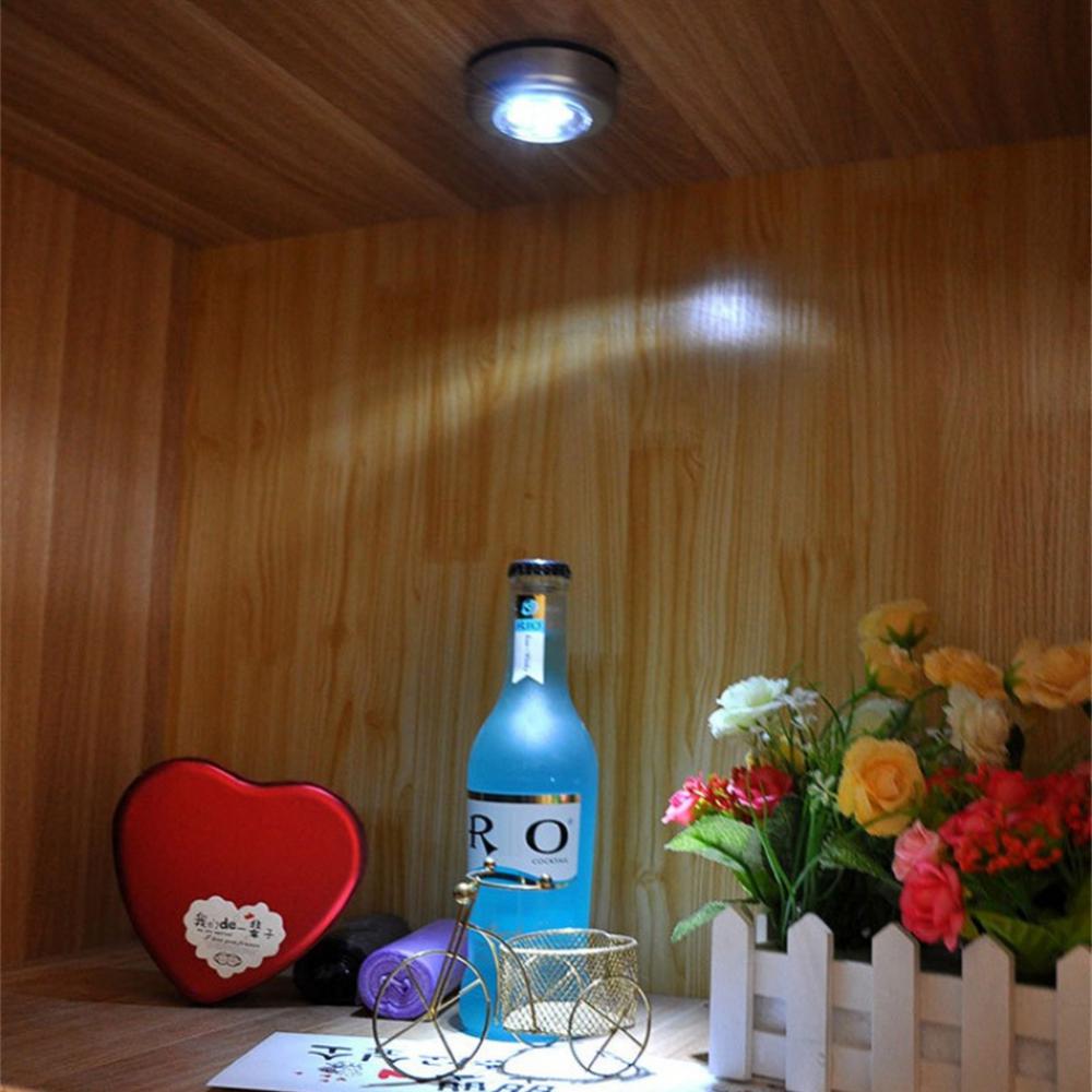 Batterij-Aangedreven Lamp Nachtverlichting Voor Slaapkamer Keuken Garderobe Kasten Led Touch Lamp Draadloze Wandlamp Onder Kast Verlichting