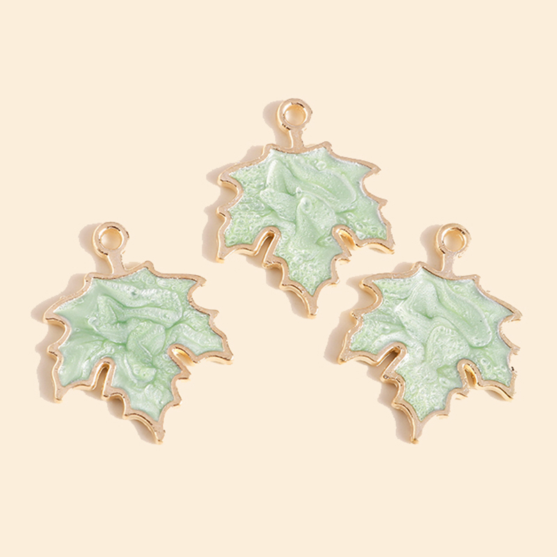 Dijes de Hojas de arce de otoño esmaltado, 10 piezas, 18x22mm, para fabricación de joyas, colgante, collar, llavero, artesanía hecha a mano: Marrón