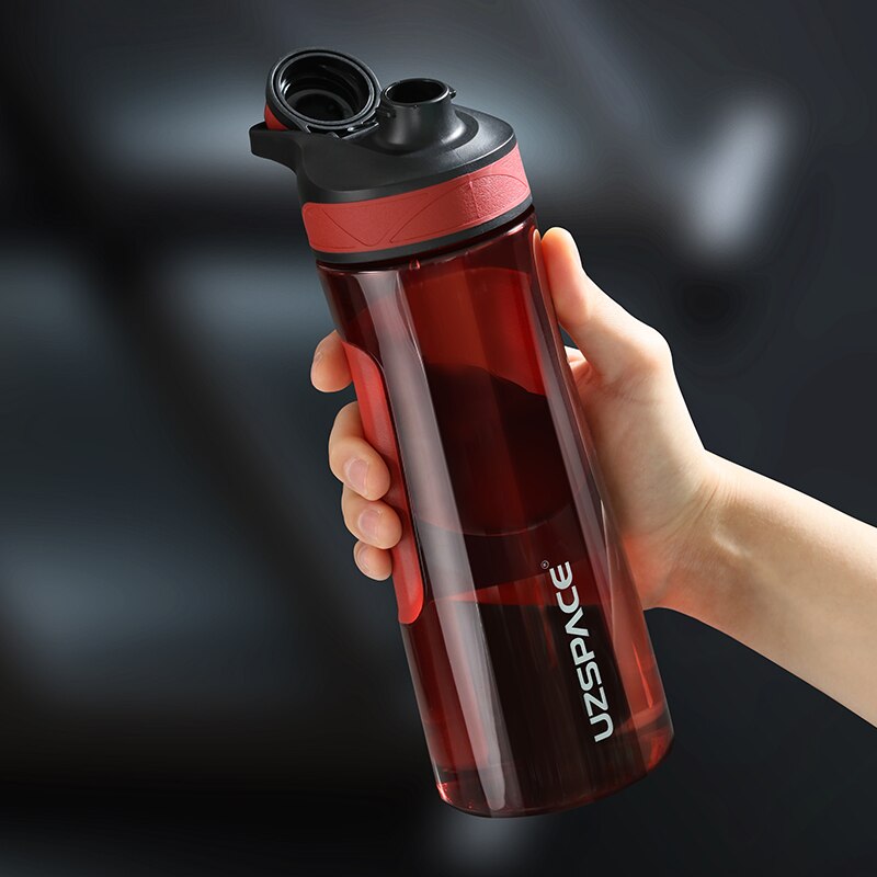 Sport vandflasker bærbar lækagesikker direkte drikkedel miljøvenlig plast udendørs rejse shaker flaske 700m: Rød