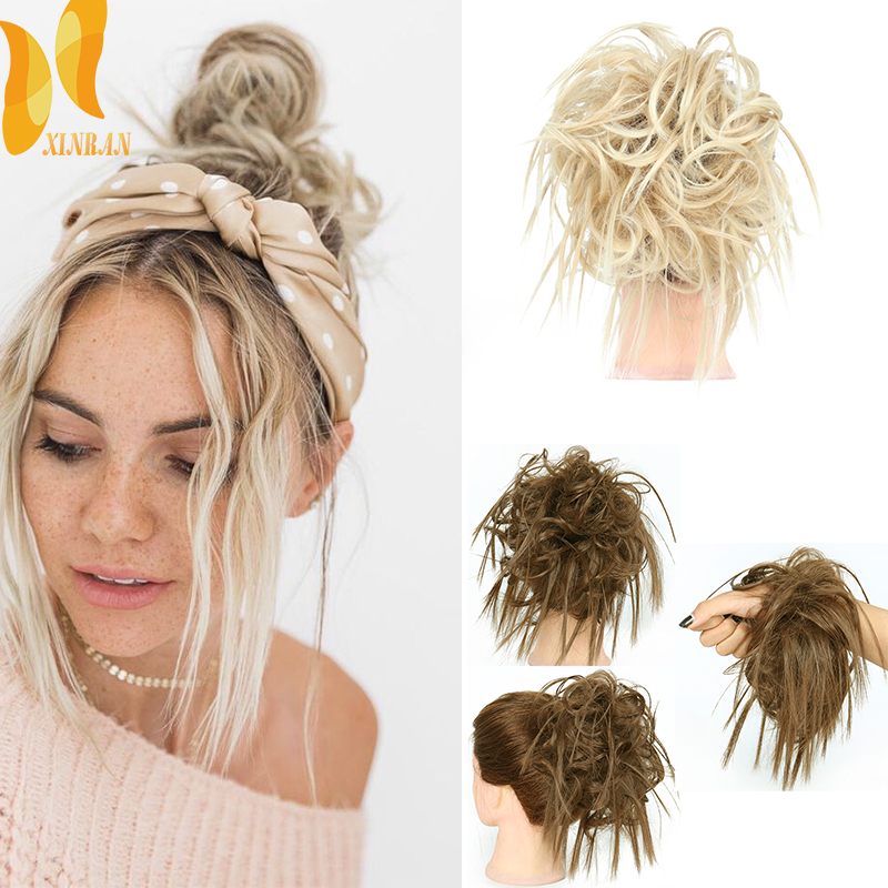 Xinran syntetisk hårstykke rodet knold pjusket hårstykke elastikbånd chignon hår krøllet scrunchie updo cover til kvinder 17 farver