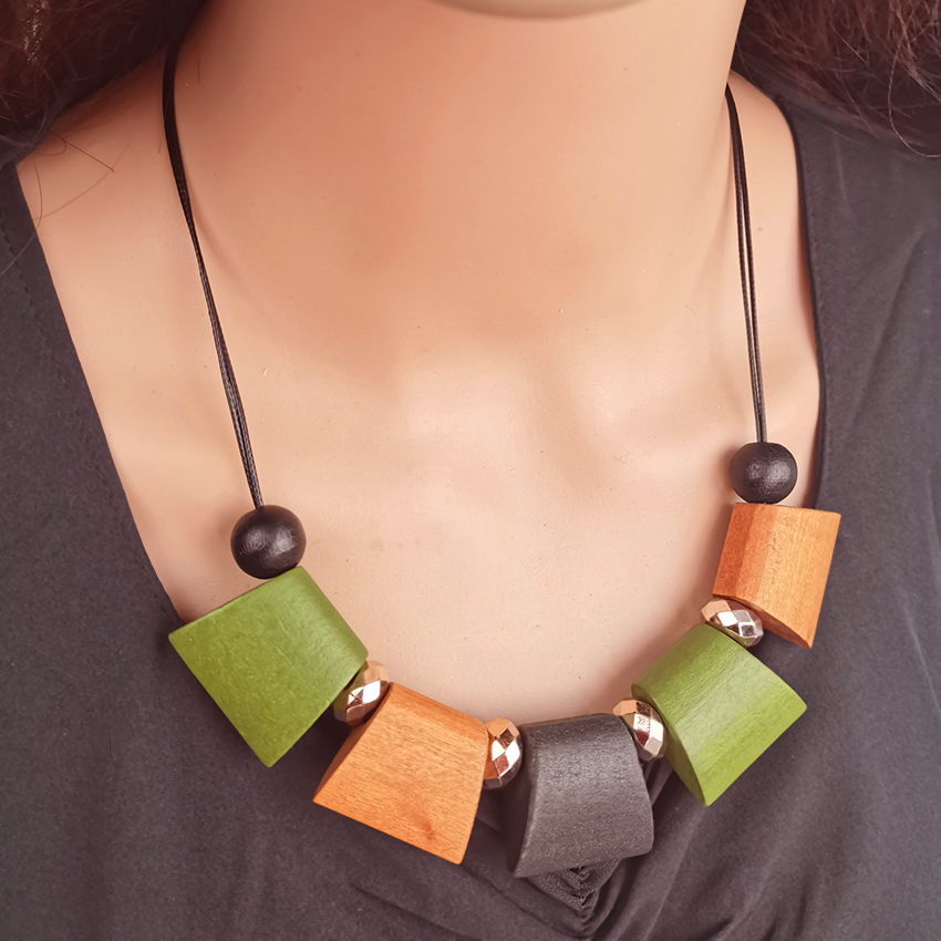 Collar con pechera étnico Vintage para mujer, escalera geométrica, collares de cuentas de madera, colgantes, nueva , joyería para el cuello