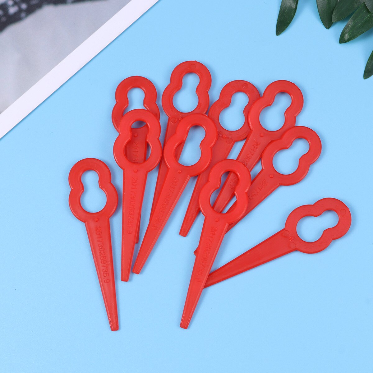 50pcs Sawing Plastic Grass Trimmer Blades Mower Replacement Trim Fast Switchblades Grass Trimmer Garden Supplies A20