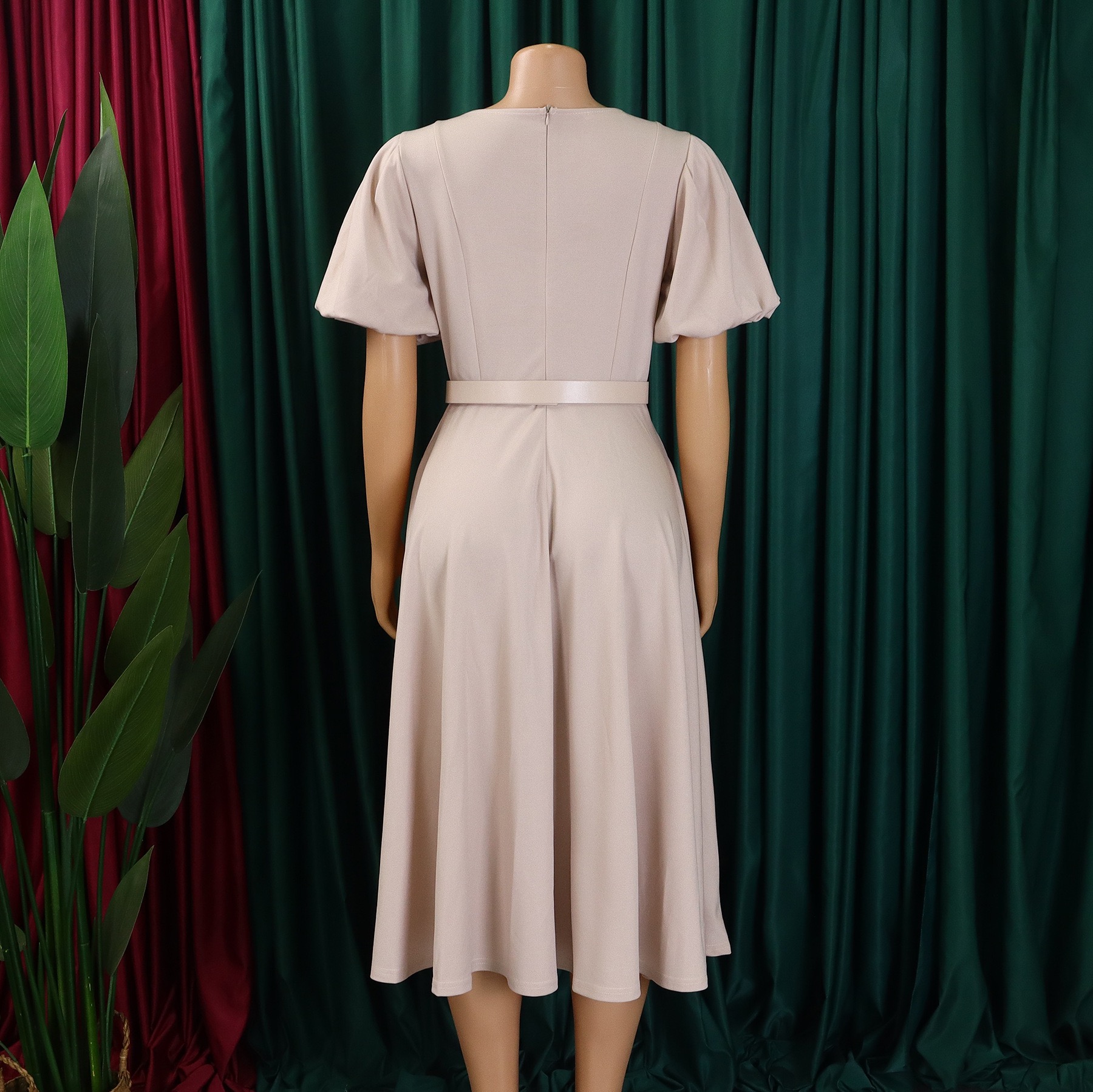 Elegante kantoorjurk voor dames Professionele O-hals met korte mouwen, riem, getailleerde A-lijn, halfhoge kuit, formele zakelijke werkjurk Midi Nieuw
