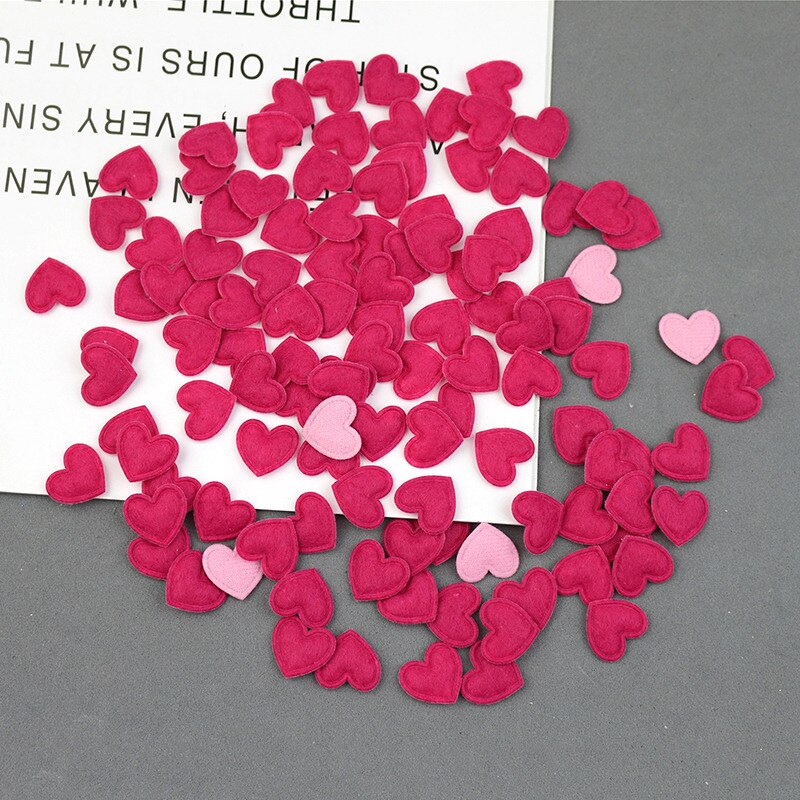 200 stk mini love heart polstret patch filt stof applikationer gør-det-selv håndværksartikler scrapbog basteln materialer hårnåle hårtilbehør: Rosenrøde hjerter