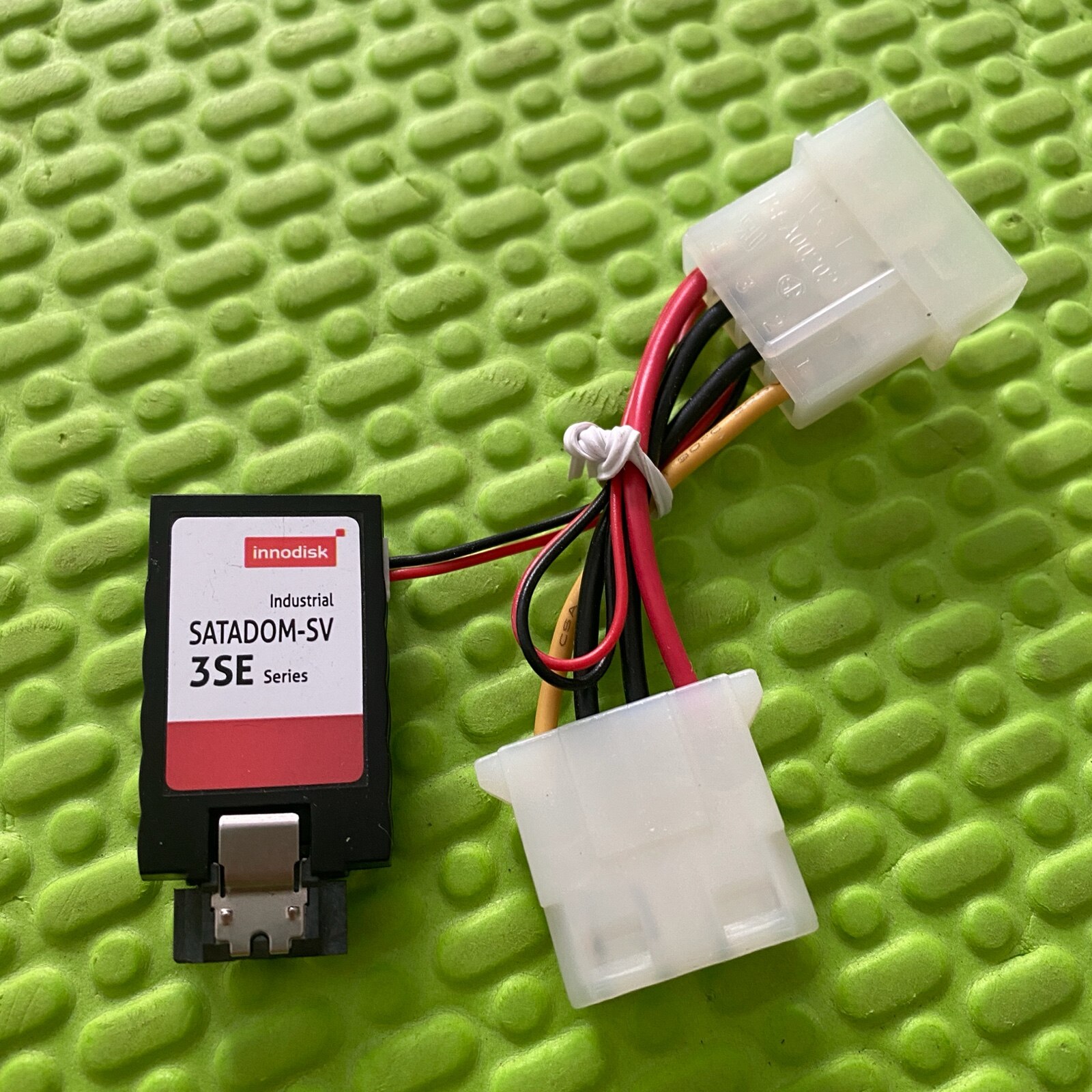 8GB SATADOM-SV 3SE Innodisk Solid State Ssd Sata Flash Dom Electronic Disk