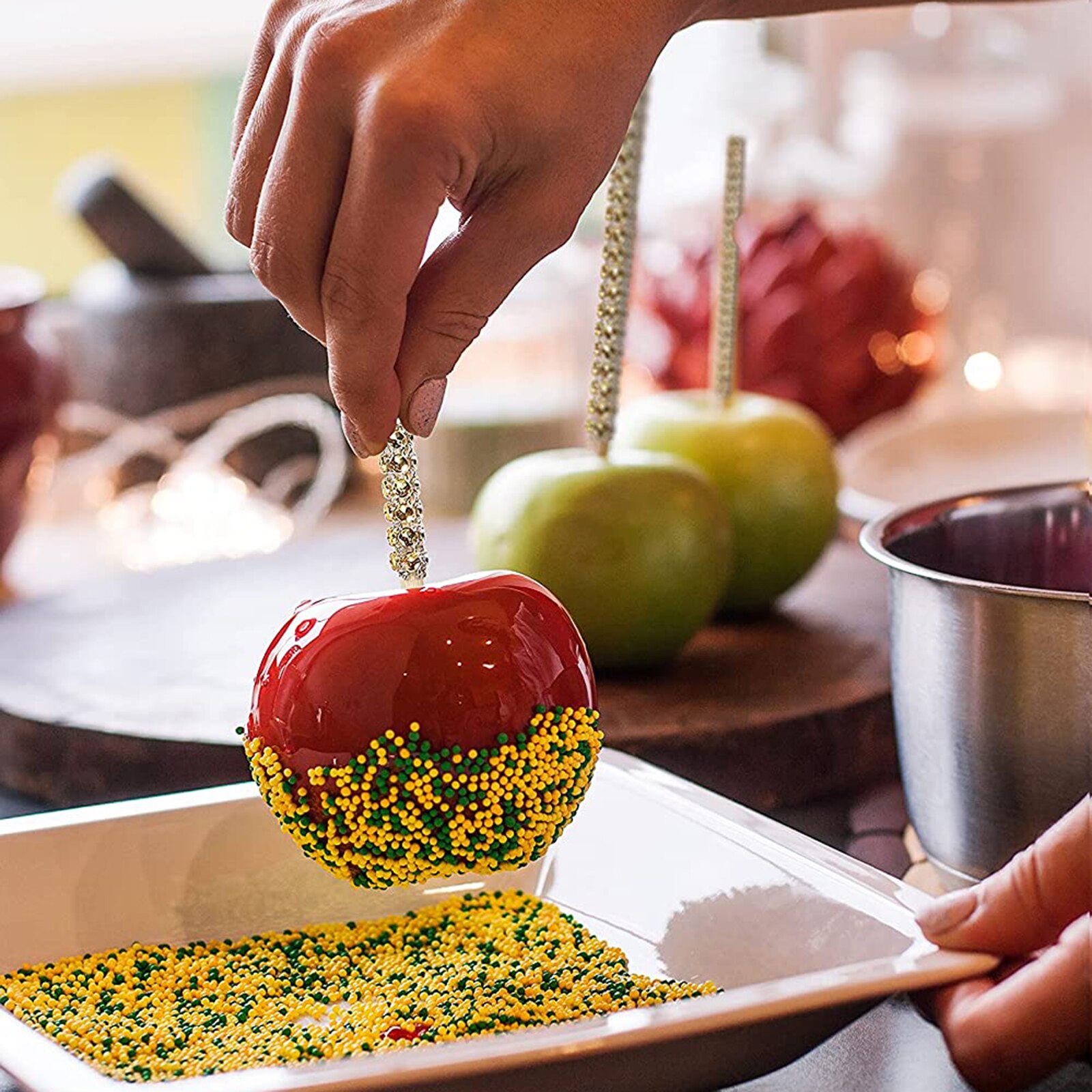 Bâtonnets à bonbons en forme de pomme, 32 pièces, brochettes, fournitures pour Buffet, Dessert, strass scintillant, nouveauté