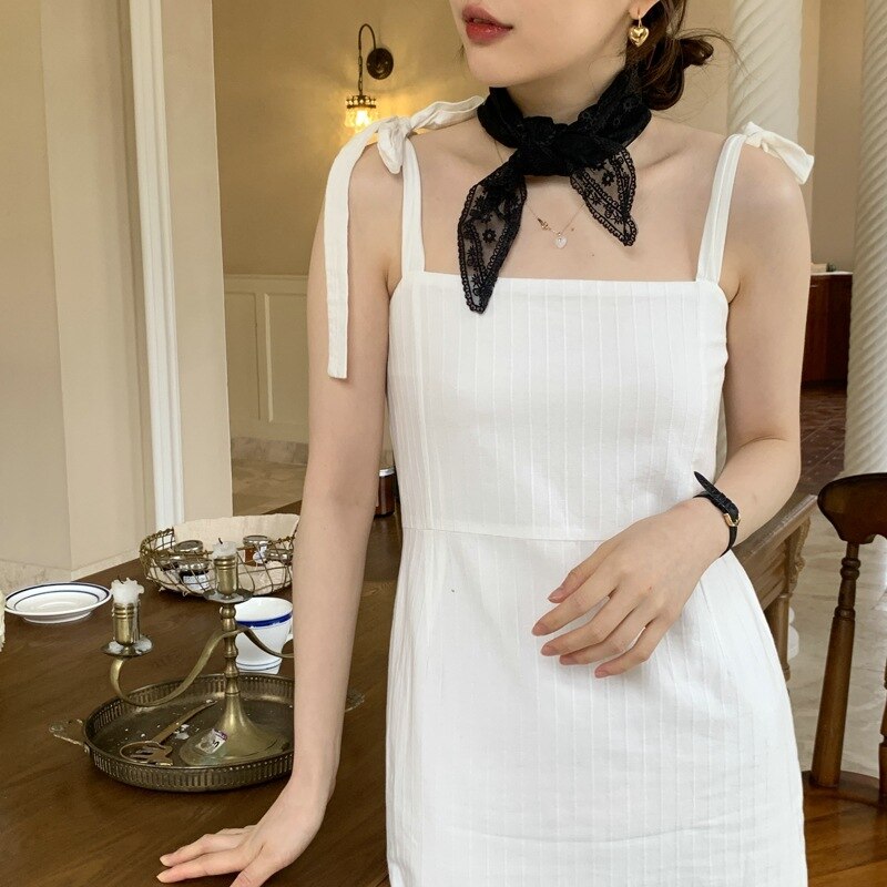 Spring Summer Thin Outer Small Lace Triangular Binder Small Shawl with Skirt Sun Protection Scarf Women scarf: 1