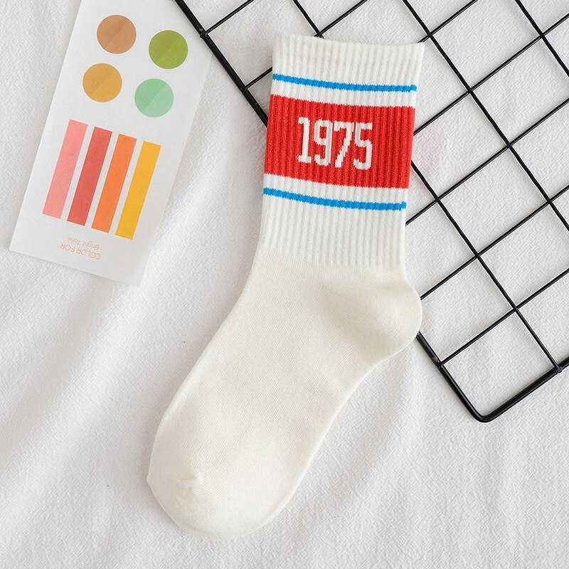 1997 Tide Socks Female Street Dance Pole Long Tube Skateboard Couple Fall Winter Personality Men and Women Middle Tube Socks: 1975