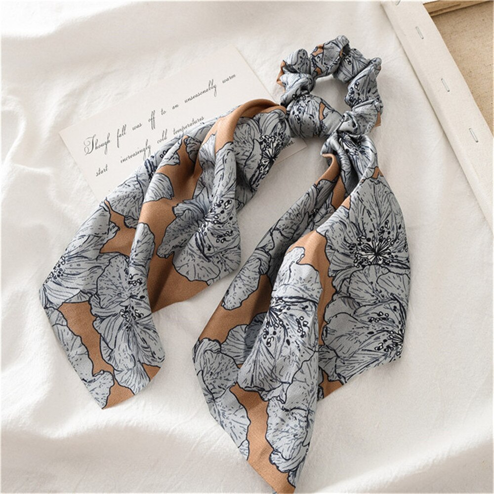 Sommer hår tørklæde sløjfe knude hestehale holder hår scrunchies til kvinder store blomster pandebånd elastisk hårtilbehør: Beige
