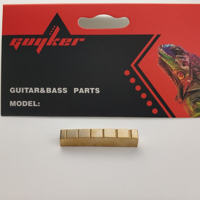Een stuks Messing Guitar Nut Sized 43mm voor LP getypte Gitaren NUT-LP