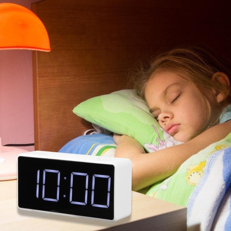 Brightness of 2 Gears LED Mini Digital Alarm Clock with USB Port Snooze Table Clock Electronic Clock